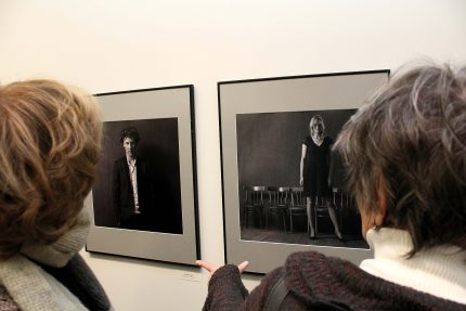 Šiaulių kūrėjų portretų paroda subūrė miesto elitą