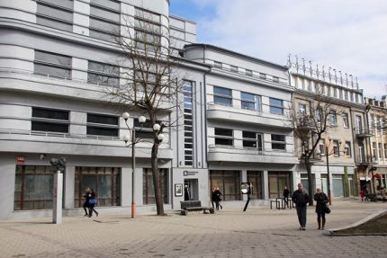 Fotografijos muziejuje – R. Pačėsos paroda „Geltona gulbė neatplauks“