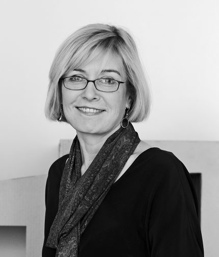 Paskaita parodoje „TAPATYBĖS FORMATAI. Tradicija ir modernumas tarpukario Lietuvos fotografijoje“