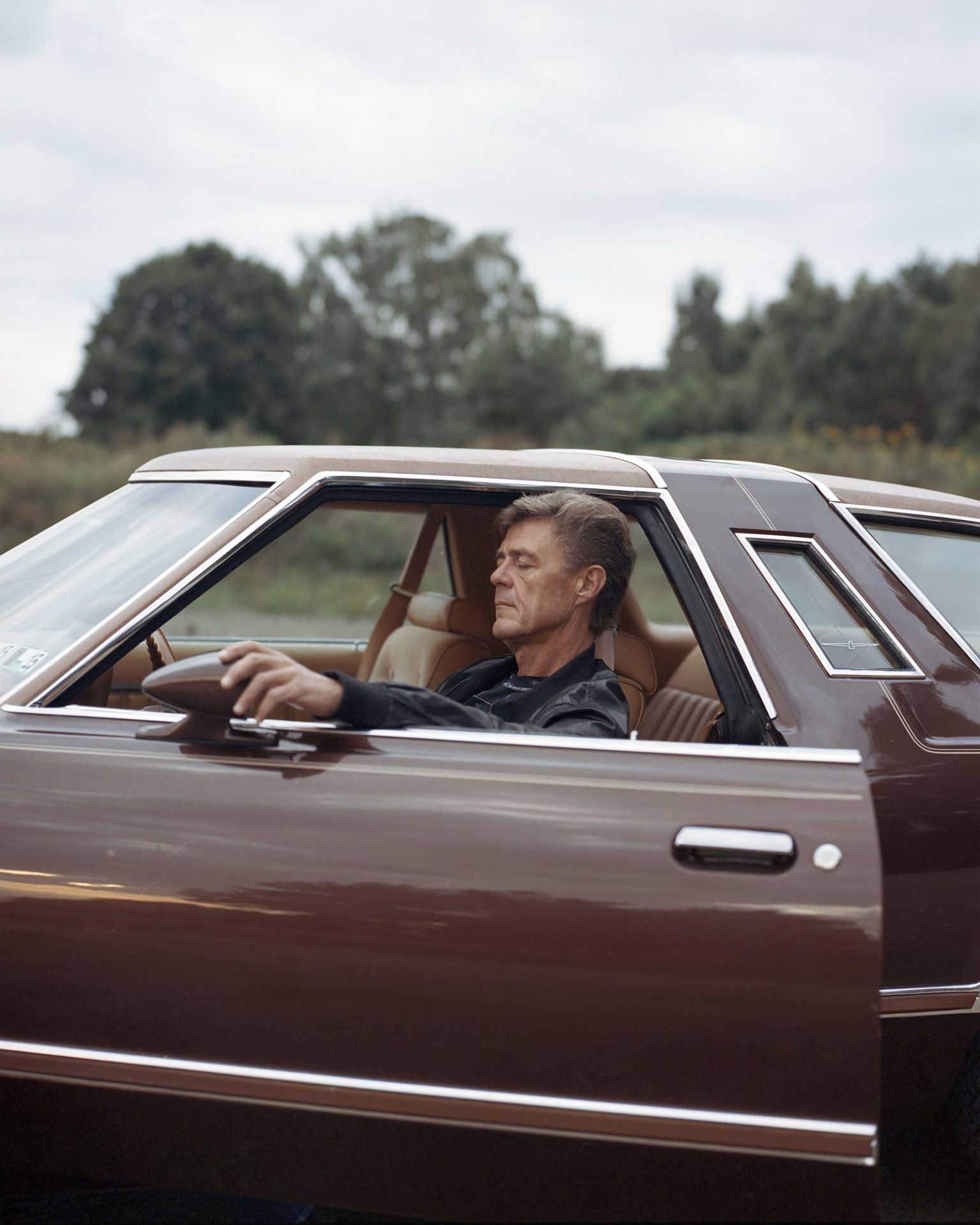 Iš ciklo „Tarp dviejų krantų“.