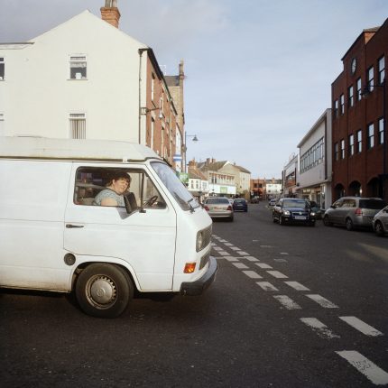 Jaunojo kūrėjo eteris: Deivido Buivydo fotografijų ciklo „F(L)IGHT“ pristatymas