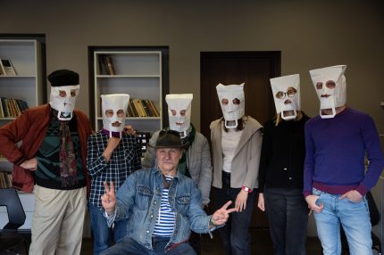 Gy­ve­ni­mas pa­pras­tas, kol pa­tys jo ne­su­komp­li­kuo­ja­me