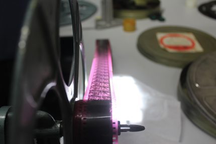 Skaitmeninamas ir restauruojamas muziejaus audiovizualinis rinkinys atskleidžia istorinius įvykius, tampa pasiekiamas šiuolaikinėmis medijomis