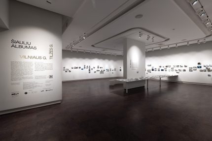 Miesto tapatybė permąstyta parodoje „Šiaulių albumas. Vilniaus, Tilžės gatvės“