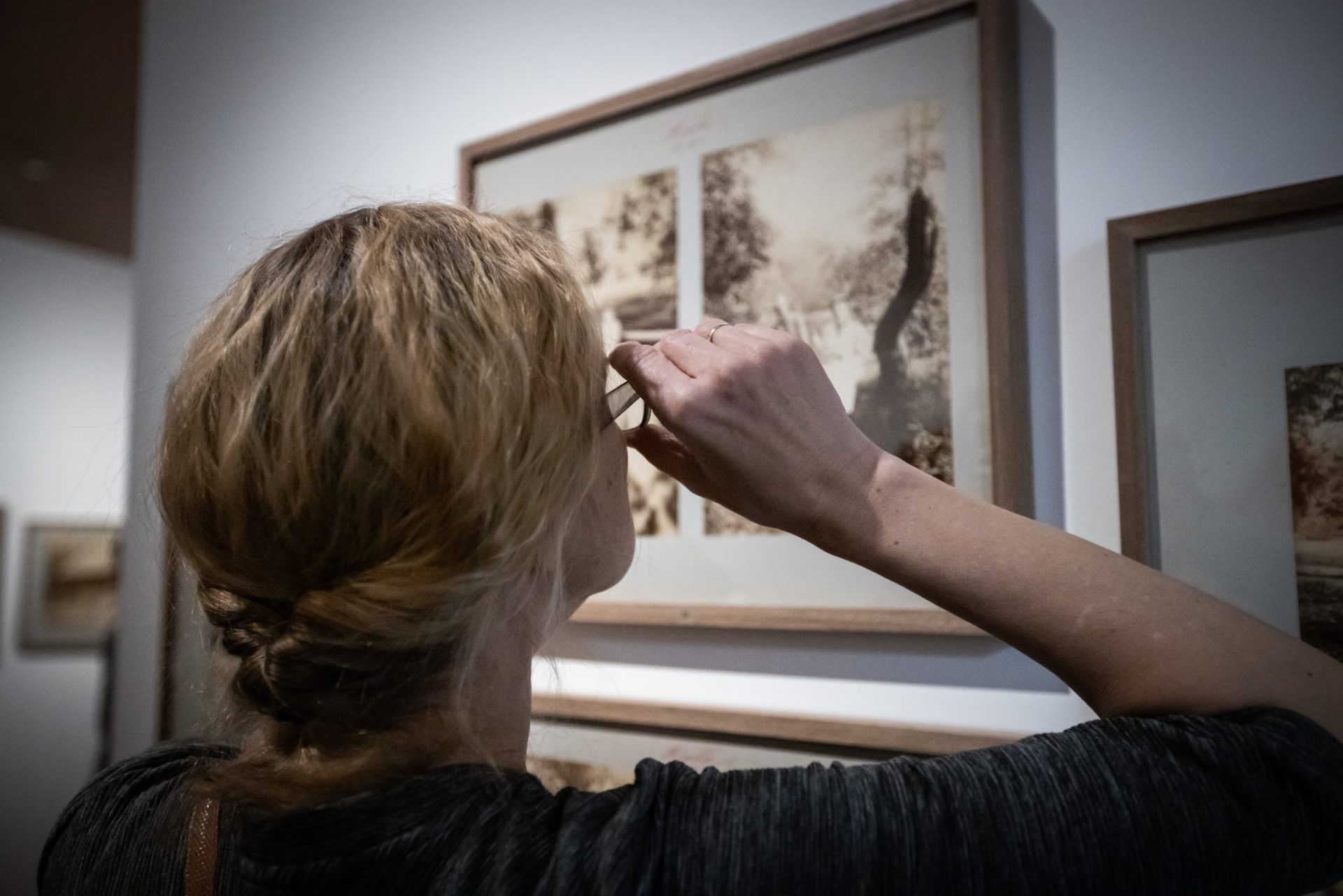 Karališkųjų Lazienkų muziejuje Varšuvoje (Lenkija) atidaryta fotografijų paroda „Atrasti vaizdai. Grafo Benedikto Henriko Tiškevičiaus fotografijos estetika“