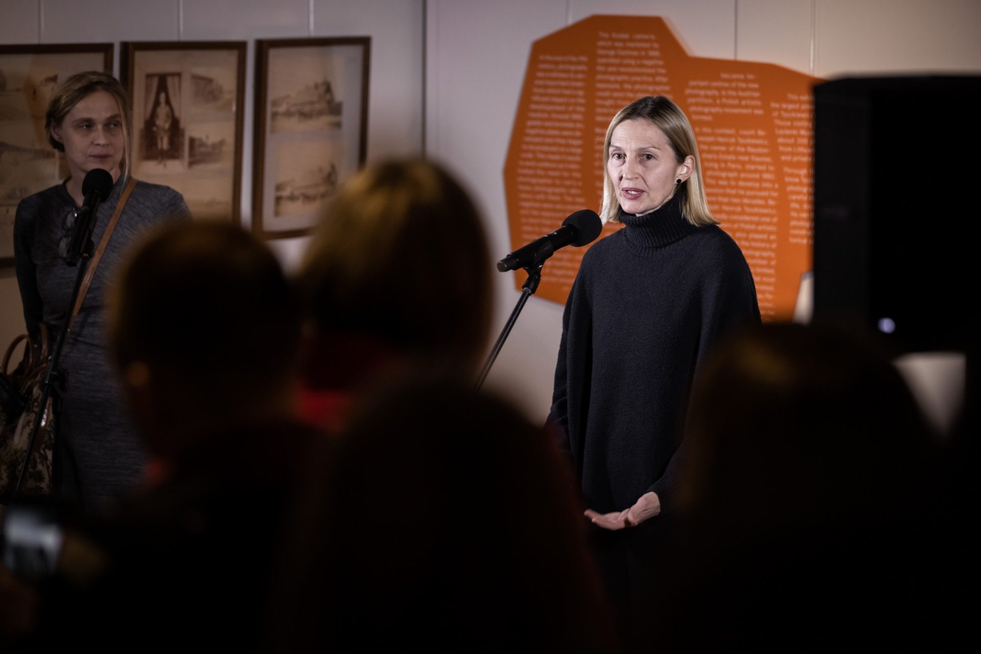 Karališkųjų Lazienkų muziejuje Varšuvoje (Lenkija) atidaryta fotografijų paroda „Atrasti vaizdai. Grafo Benedikto Henriko Tiškevičiaus fotografijos estetika“