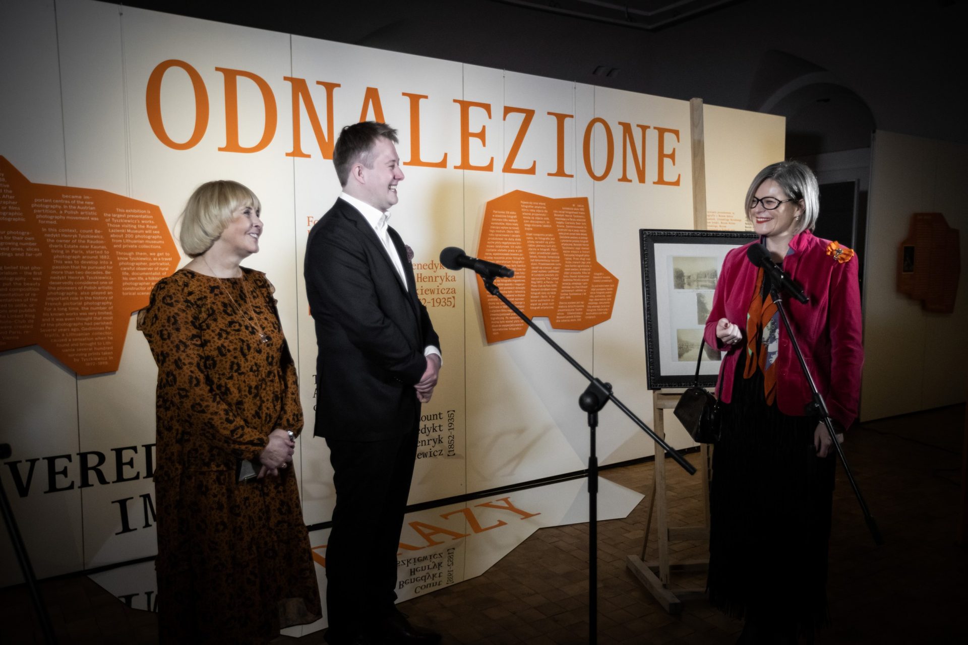Karališkųjų Lazienkų muziejuje Varšuvoje (Lenkija) atidaryta fotografijų paroda „Atrasti vaizdai. Grafo Benedikto Henriko Tiškevičiaus fotografijos estetika“