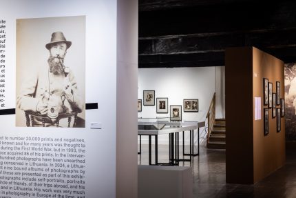 Prancūzijoje pristatyta didžiausia išlikusi piktorialistų fotografų kolekcija – viena iš brangiausių Lietuvos sezono Prancūzijoje meno vertybių