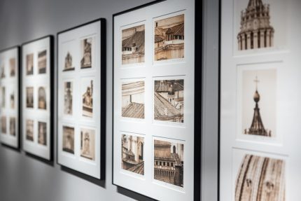 Atidaryta Sauliaus Paukščio fotografijų paroda „Vatikano soduose“