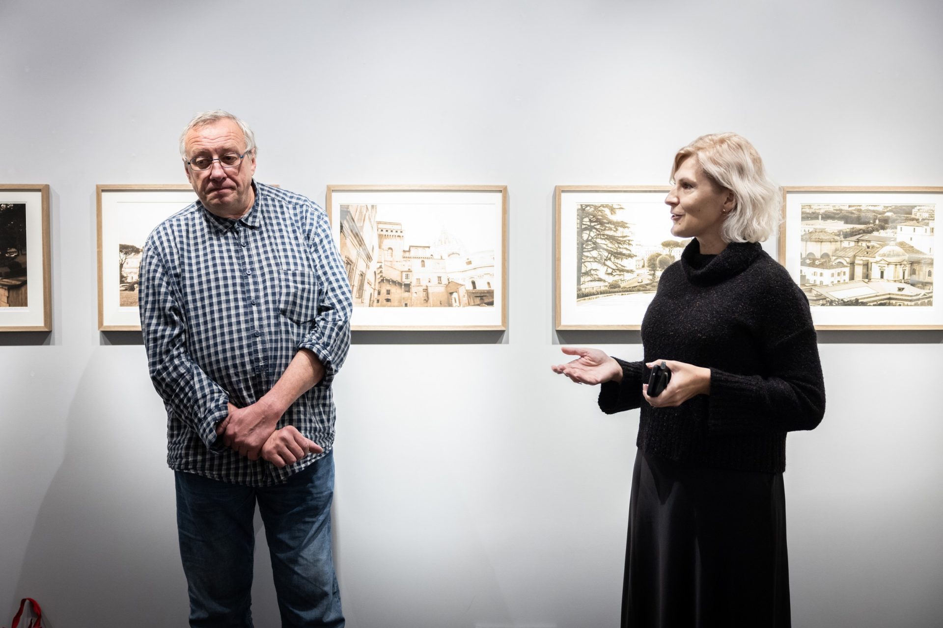 Fotografijos muziejuje atidaryta Sauliaus Paukščio paroda „Vatikano soduose“