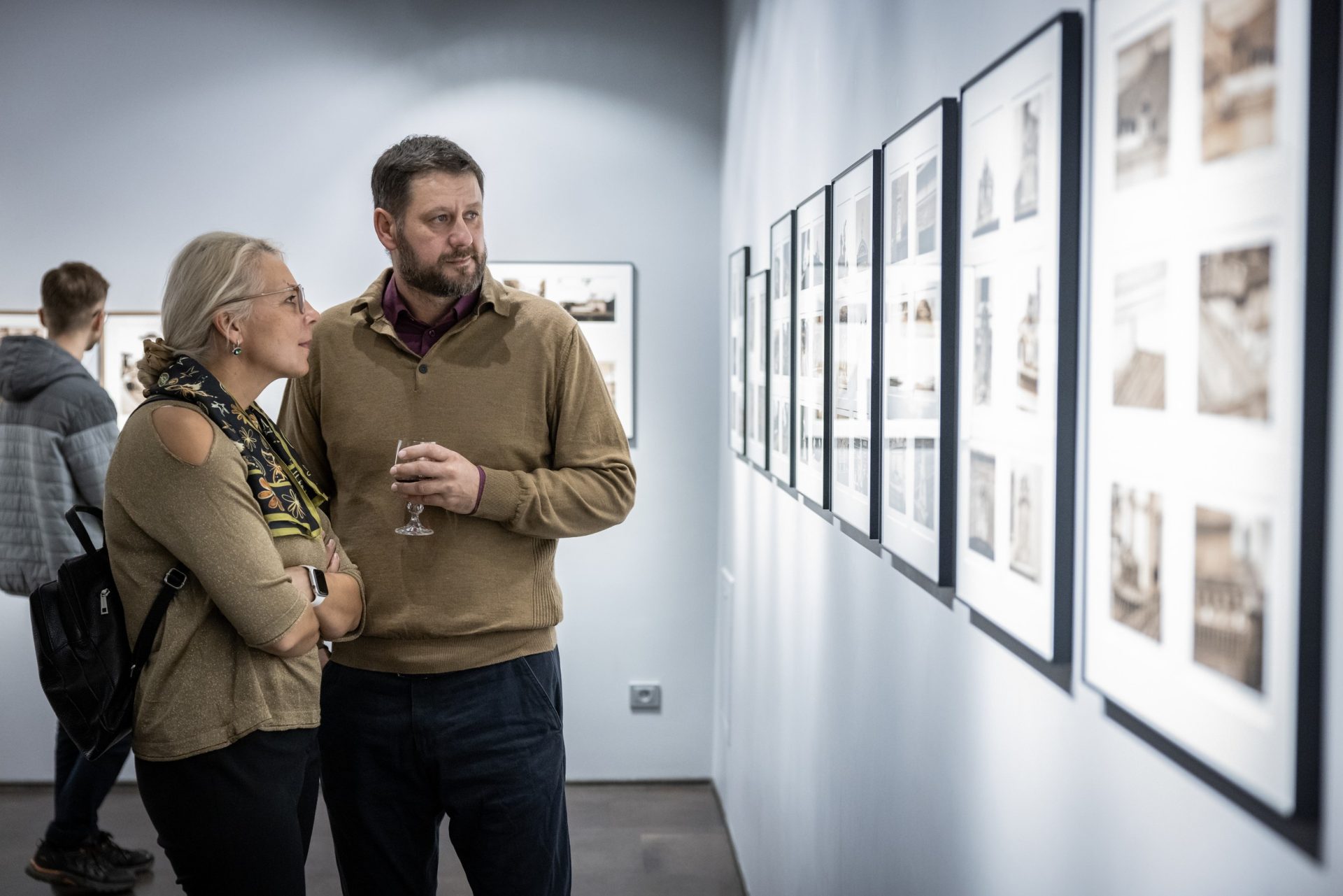 Fotografijos muziejuje atidaryta Sauliaus Paukščio paroda „Vatikano soduose“