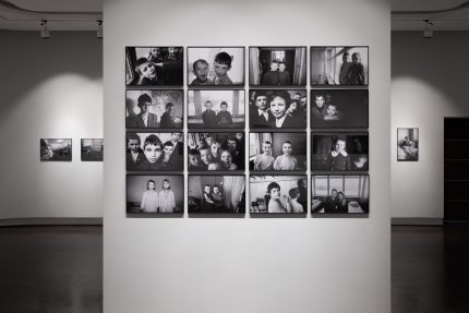 „Mokykla – mano namai“: Šiauliuose eksponuojamos sovietmečiu draustos Šontos fotografijos