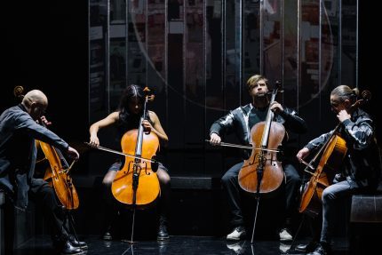 Ingaja ir Klaipėdos violončelių kvartetas pasirodys virš Šiaulių senamiesčio stogų