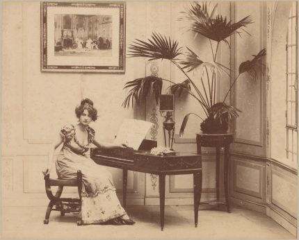 GRAFO TIŠKEVIČIAUS FOTOGRAFIJOS STUDIJA - EPOCHŲ INSCENIZACIJOS