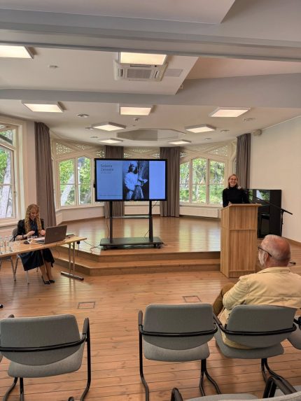 Paroda ir konferencija „Moteris fotomene“ Palangos kurorto muziejuje